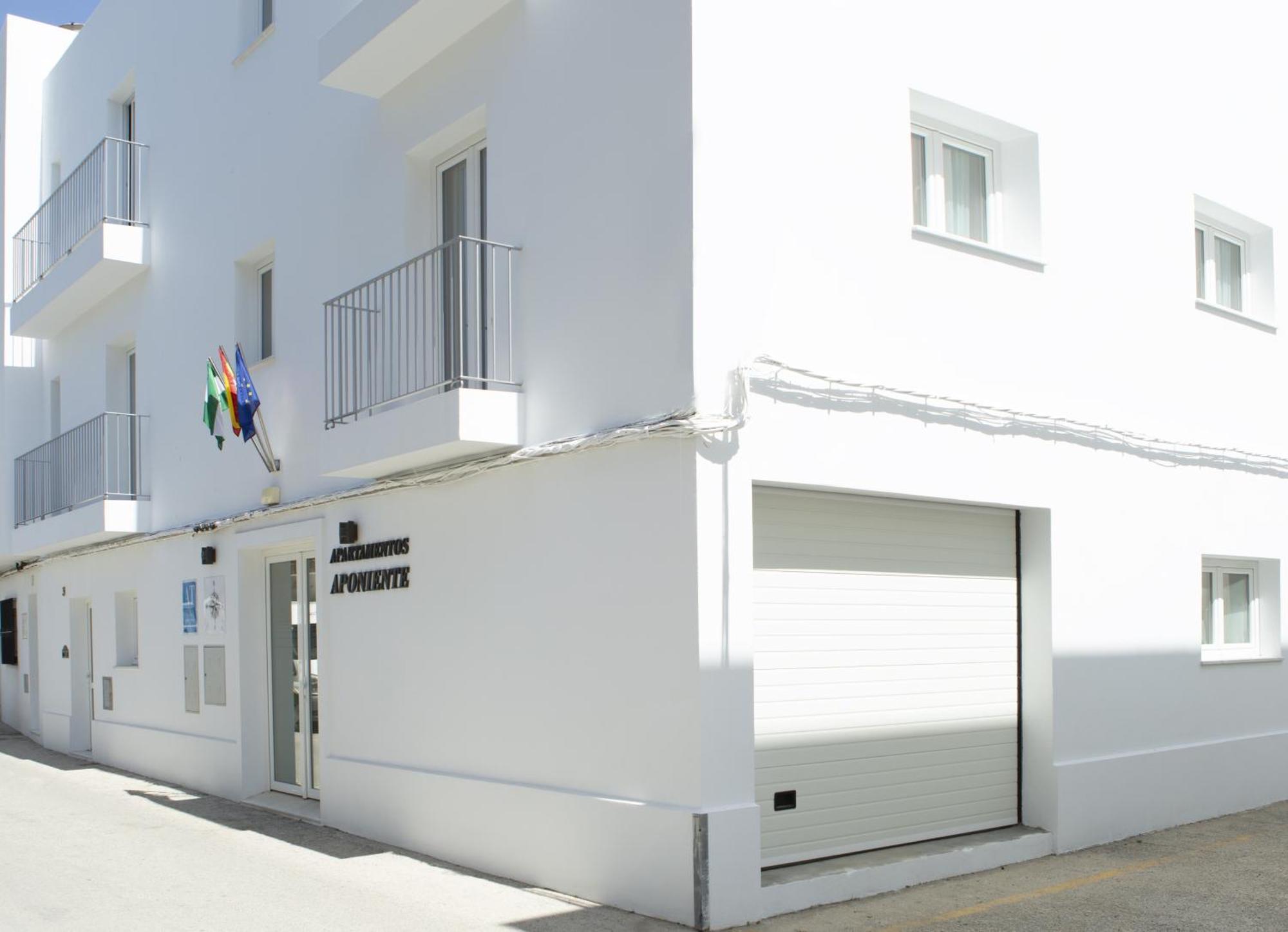 Apartamentos Aponiente Conil De La Frontera Exteriör bild